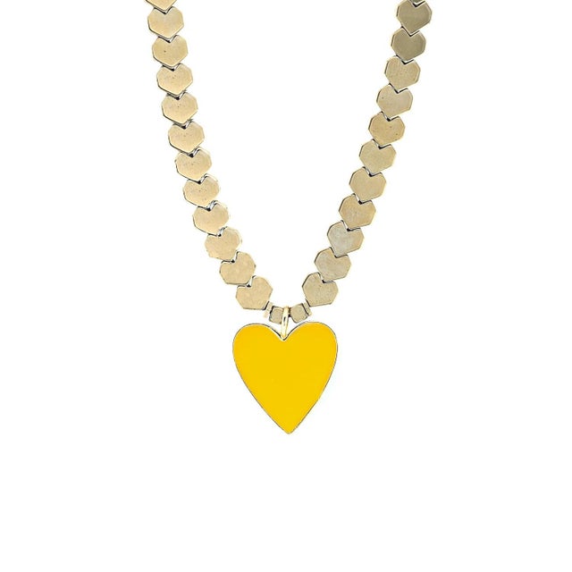 Happy Yellow Heart Beaded Necklace For Sale In Miami - Image 6 of 6