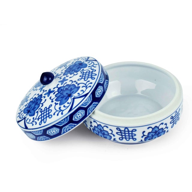 Late 20th Century Late 20th Century Blue and White Porcelain Lidded Bowl With Hand-Painted Lotus and Endless Knot Decorative Motifs For Sale - Image 5 of 7