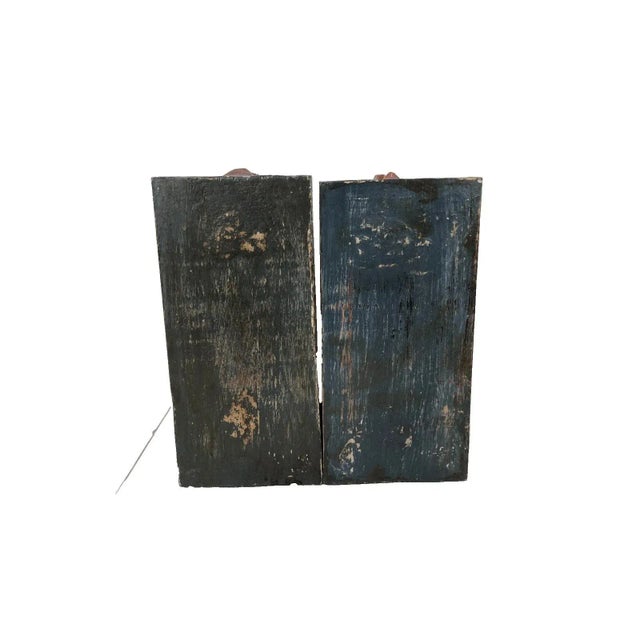 1990s Rooster Matching Bookends Folk Art Pair Hand Carved Wood Polychrome Decor 8" For Sale In Sacramento - Image 6 of 8