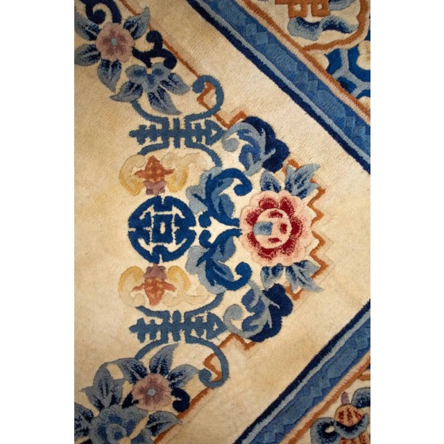 Art Deco Chinese Rug in Wool and Cotton For Sale - Image 3 of 8