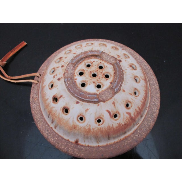 Ceramic Nw Studio Art Pottery Stoneware Colander Strainer Bowl Signed Wally Schwab For Sale - Image 7 of 8