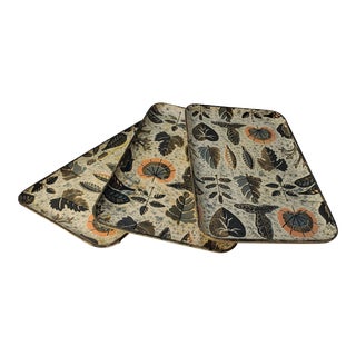 1940s Japanese Floral Serving Trays- Set of 3 For Sale
