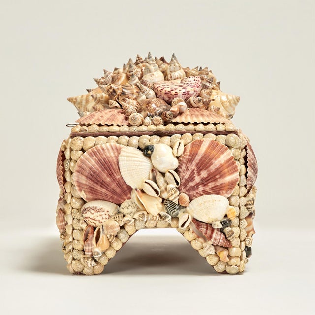 Mid 20th Century Vintage Seashell Encrusted Box For Sale - Image 5 of 14
