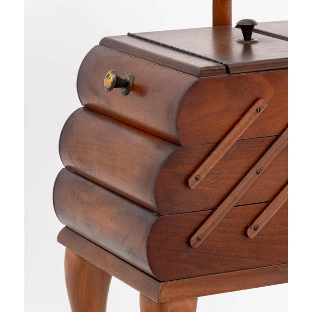 Art Deco Walnut Sewing Box, Early 20th Century For Sale - Image 4 of 10