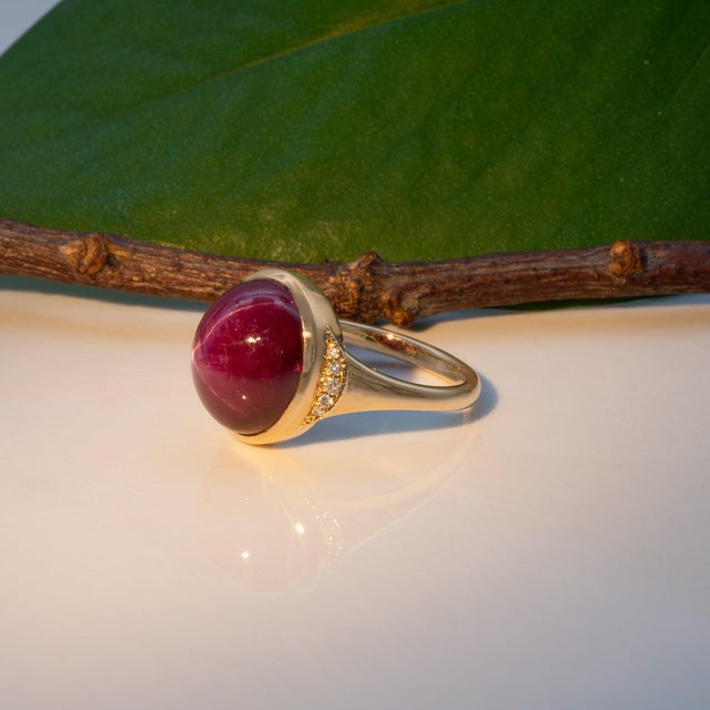 12.5Ct Star Ruby Cabochon Ring With Earth-Mined Diamond Accents: Solid 14k Gold, Size 6.75 For Sale In Columbus - Image 6 of 9