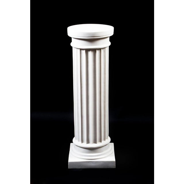 Marble Bust and Pedestal Depicting Roman Emperor Lucius Versus, Set of 2 For Sale - Image 12 of 18