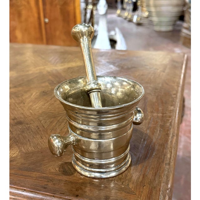 French Mid-19th Century French Polished Bronze Mortar With Original Pestle For Sale - Image 3 of 7