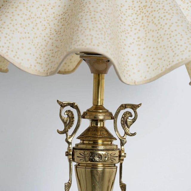 Gold Brass Table Lamps with Wavy Ecru Lampshades, 1950, Set of 2 For Sale - Image 8 of 13