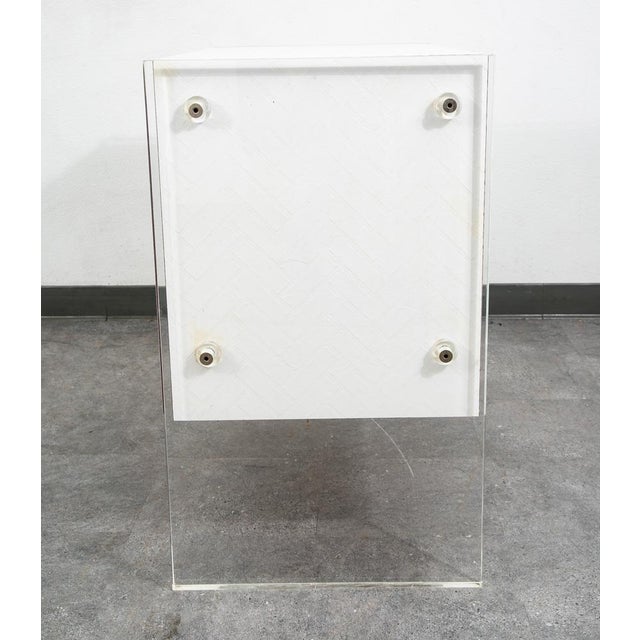 Mid-Century Modern Mid Century Modern Chest Drawers Dresser 3 Drawer Lucite White 1970s Retro MCM For Sale - Image 3 of 11