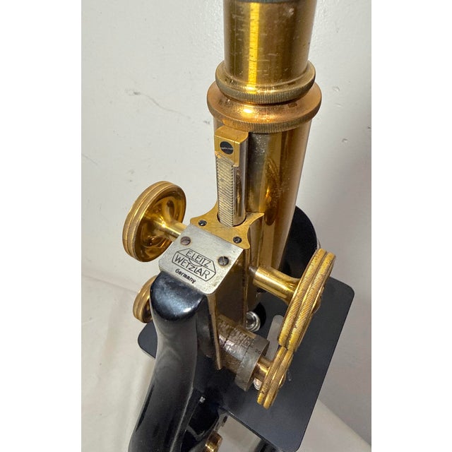 Near Mint Antique Ernst Leitz Wetzlar German Brass Microscope 253647 in Box For Sale - Image 16 of 18