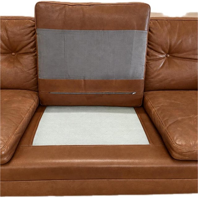 Vintage Scandinavian Three-Person Sofa in Cognac Leather by Peem Oy, 1960s For Sale - Image 6 of 12
