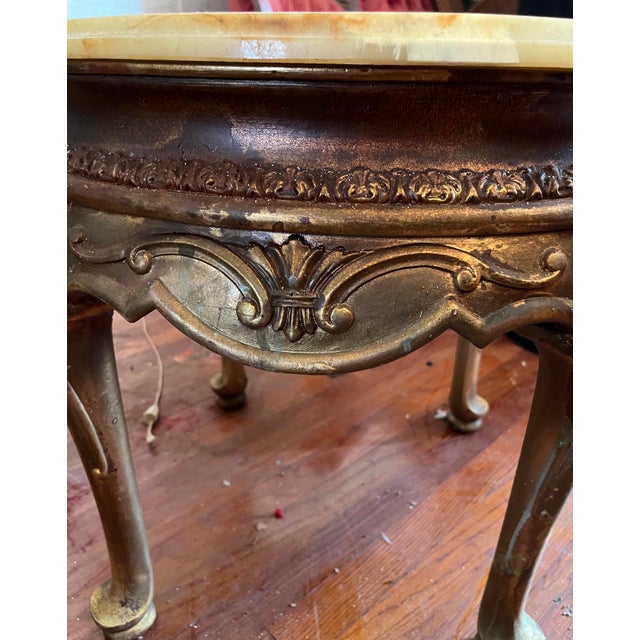 Vintage Hollywood Regency Round Onyx-Top Side Tables (2) | Gilt Carved Base | Mid-Century For Sale - Image 10 of 10