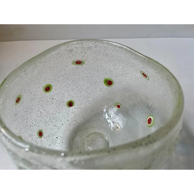 Hand-Blown Murano Bubble Glass Bowl with Flowers, 1960s For Sale - Image 7 of 8