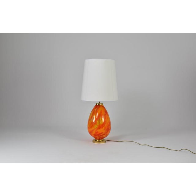 Metal Capri Marea Table Lamp in Brass and Fabric by Jonathan Amar Studio For Sale - Image 7 of 17