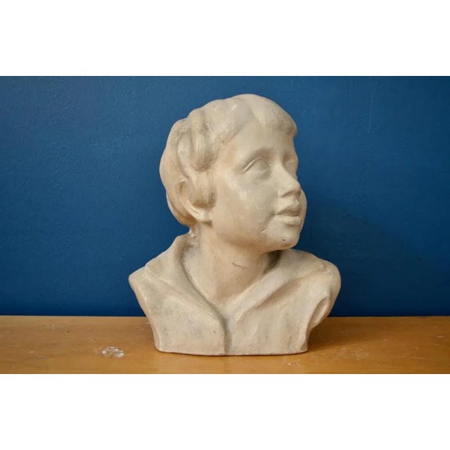 "It is enough that a mother sees her child smile to be convinced of the reality of supreme bliss." Chateaubriand The room...