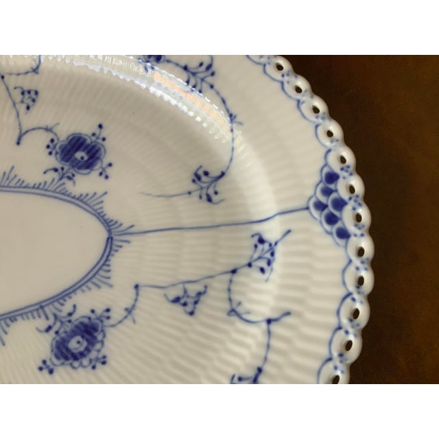 Traditional 1960s Royal Copenhagen Blue Fluted Full Lace Platter 1148 For Sale - Image 3 of 8