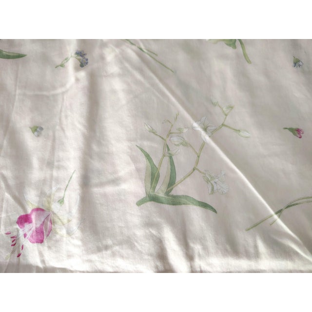 Yves Delorme / France "Fuchsia" Duvet Cover Set Full Size For Sale - Image 4 of 10