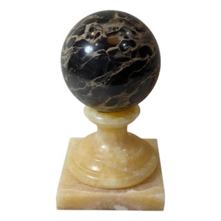 Late 19th Century Italian Grand Tour Marble and Alabaster Sculpture Ball on Stand For Sale