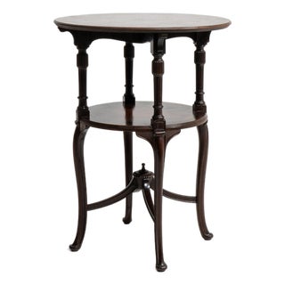 19th Century United Kingdom Rich Mahogany Oval Two-Tier Mahogany Side Table For Sale