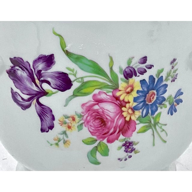 Late 20th Century Vintage Porcelain Portuguese Floral Cachepot For Sale - Image 5 of 7