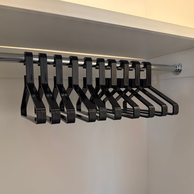 Set of 10 1970’s Modernist Black Plastic Hangers Attributed to Finnish Designer Maija Ruoslathi For Sale - Image 11 of 11