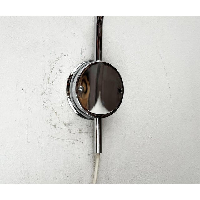 Metal Mid-Century German Hollywood Regency Style Chrome Wall Lamp by Florian Schulz for Interline, 1970s For Sale - Image 7 of 18