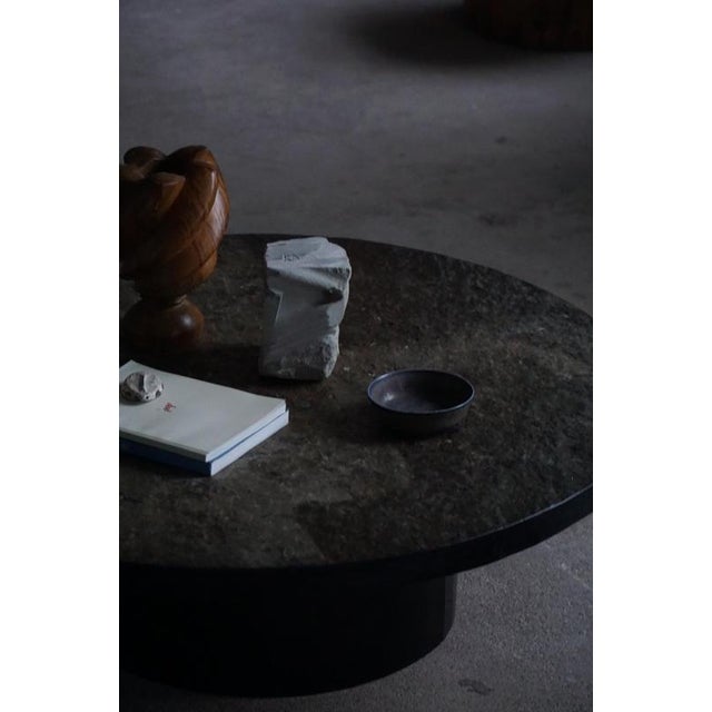 Metal french Round Brutalist Coffee Table in Stone and Steel, 1960s For Sale - Image 7 of 16
