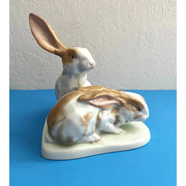 Add a touch of timeless elegance to your collection with this authentic Herend Hungary porcelain rabbit figurine. Expertly...