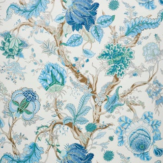 Schumacher Indian Arbre Wallpaper in Peacock & Emerald For Sale