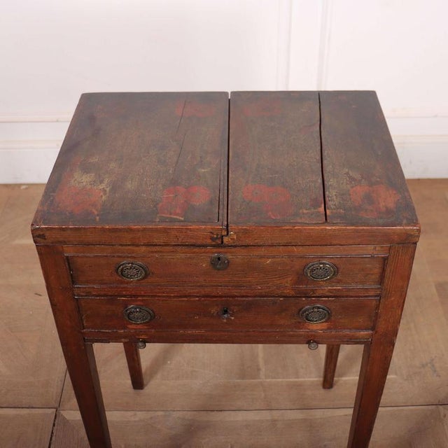 English Lamp Table, 19th Century For Sale - Image 4 of 11