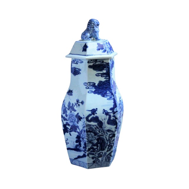 1960s Blue and White Ginger Jar with Foo Dog Floral Flowers Large Tall Chinoiserie For Sale - Image 13 of 13