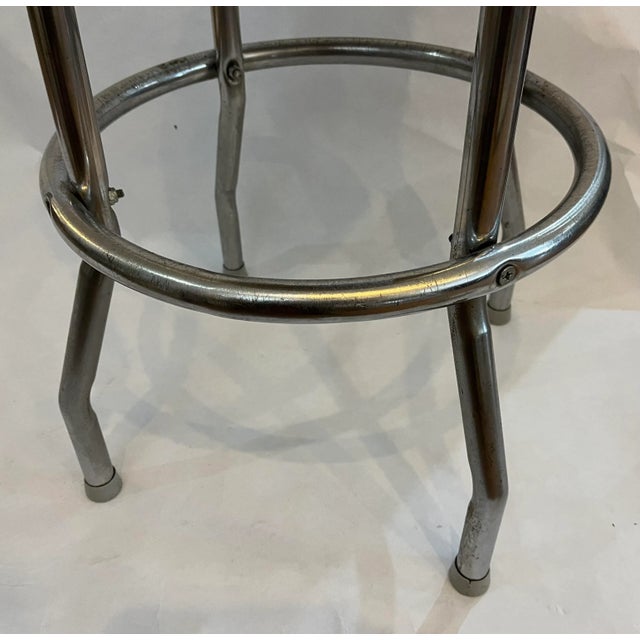 1970s Vintage Black Vinyl Seat & Chrome Base Bar Stool For Sale In New York - Image 6 of 7