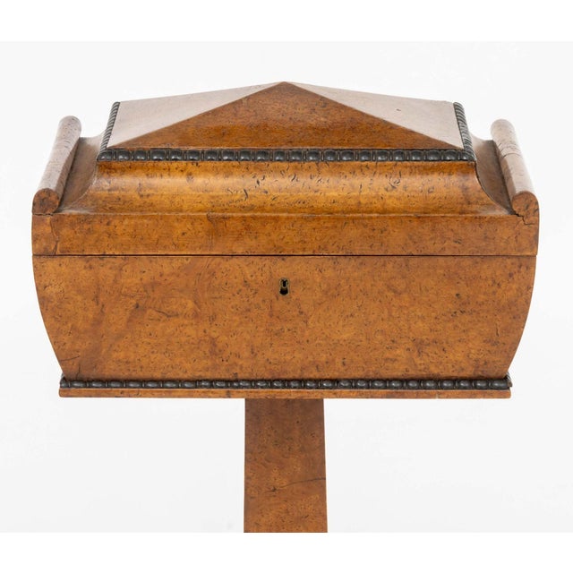 English Regency Burl Elm Teapoy, 19th Century For Sale - Image 3 of 10