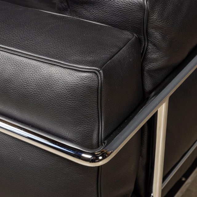 Large Model Sofa by Le Corbusier for Cassina, 2000s For Sale - Image 13 of 18