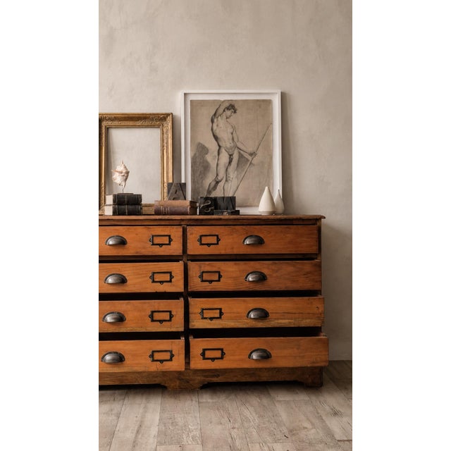 Antique English Pine Shop Chest of Drawers, UK, 1890s, in Very Good conditions. Designed 1890 to 1919