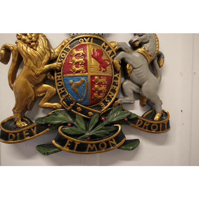 British Royal Coat of Arms Wall Plaque, 1950s For Sale - Image 3 of 9