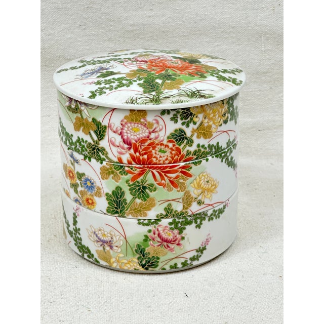 Japanese Shibata Toki Porcelain Trinket Box For Sale - Image 9 of 10