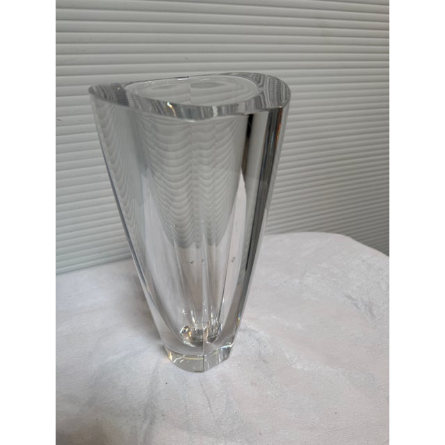 Contemporary Erika Lagerbielke for Orrefors Faceted Crystal Flower Vase, Late 20th Century For Sale - Image 3 of 12
