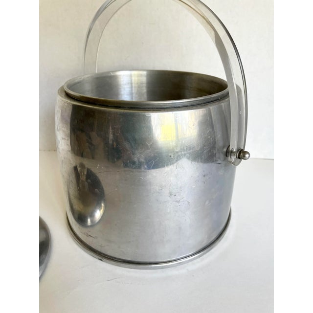1950s Atomic Kromex Aluminum Ice Bucket With Lucite Handle For Sale - Image 5 of 8