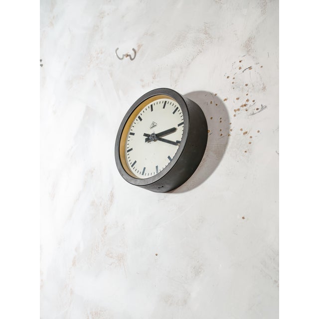 Industrial Small Station Clock from Siemens, 1930s For Sale - Image 3 of 15
