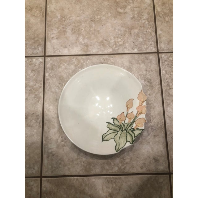 Vintage Boho Pottery Bowl With Pink Lillies Signed For Sale - Image 4 of 6