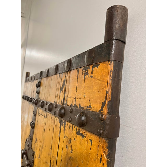 Wood 18th Century Qing Dynasty Chinese Courtyard Doors - a Pair For Sale - Image 7 of 12