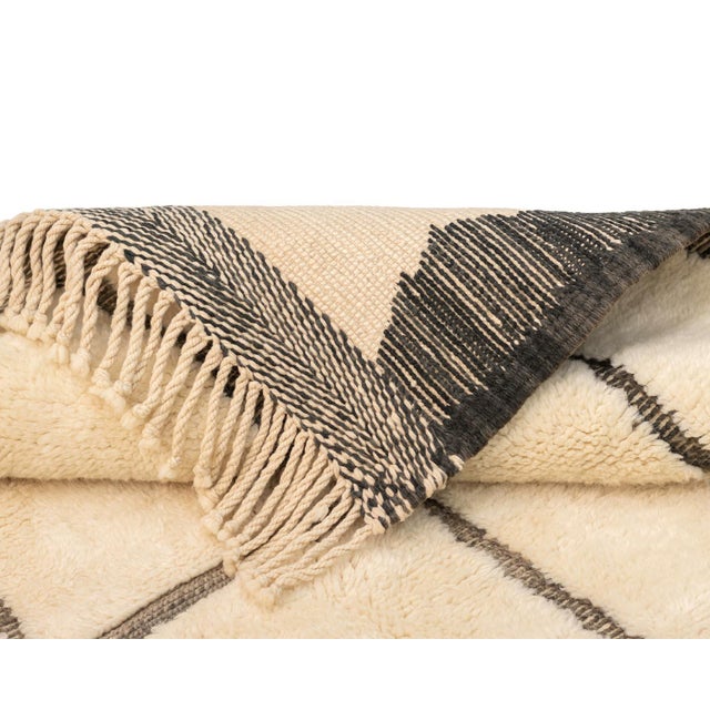 Cream Hand-Drawn Grid Hand-Knotted Moroccan Wool Rug | 13'7" X 9'7" | One of a Kind For Sale - Image 8 of 9