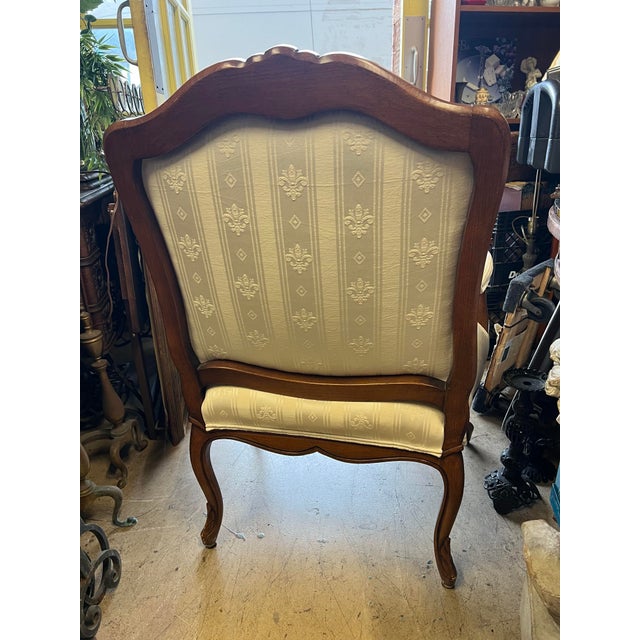 Vintage Louis XV Chair With White Silk Stripe Fleur De Lis For Sale In West Palm - Image 6 of 9
