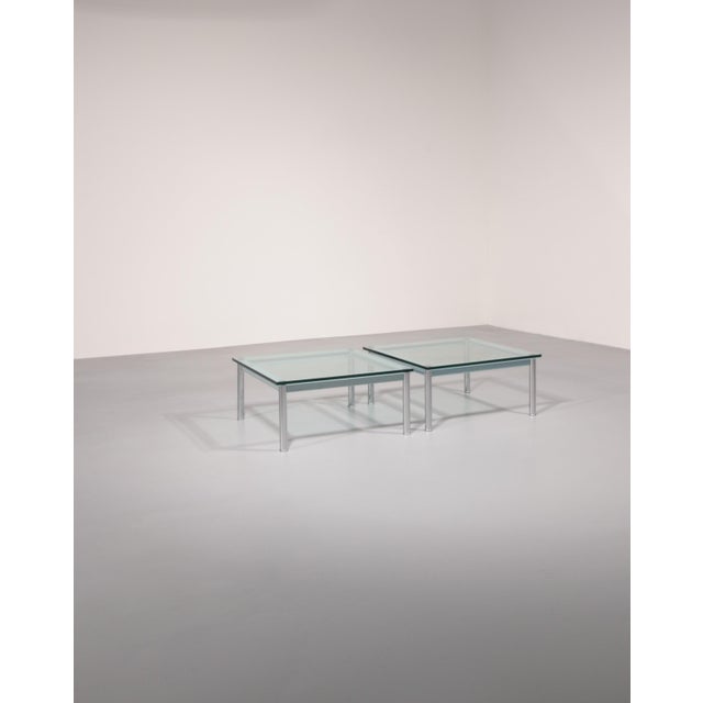 Cassina LC-10 Coffee Tables in Light Blue Glass by Le Corbusier for Cassina, 1960s, Set of 2 For Sale - Image 4 of 14