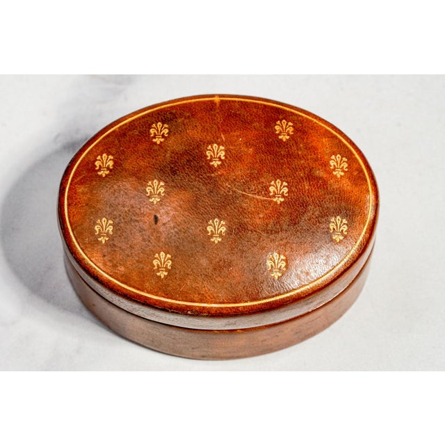 Italian Mid Century Gilt Fleur De Lis Oval Trinket Box, G. Fox & Co. Vintage Italian Leather Jewelry Box Luxury Home Decor For Sale - Image 3 of 12