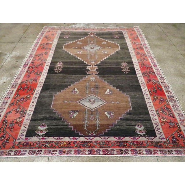 Galerie Shabab Collection Mid-20th Century Handmade Turkish Anatolian Room Size Carpet For Sale - Image 4 of 10