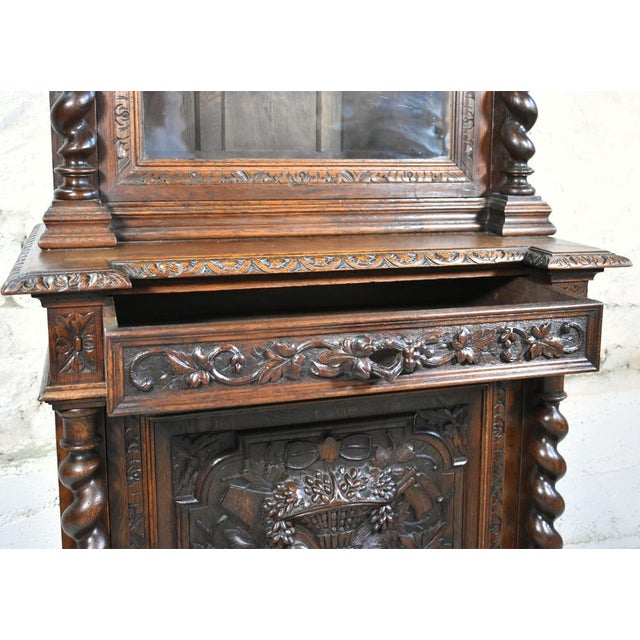 French Louis Xiii Style Oak Hunt Display Cabinet For Sale - Image 10 of 18