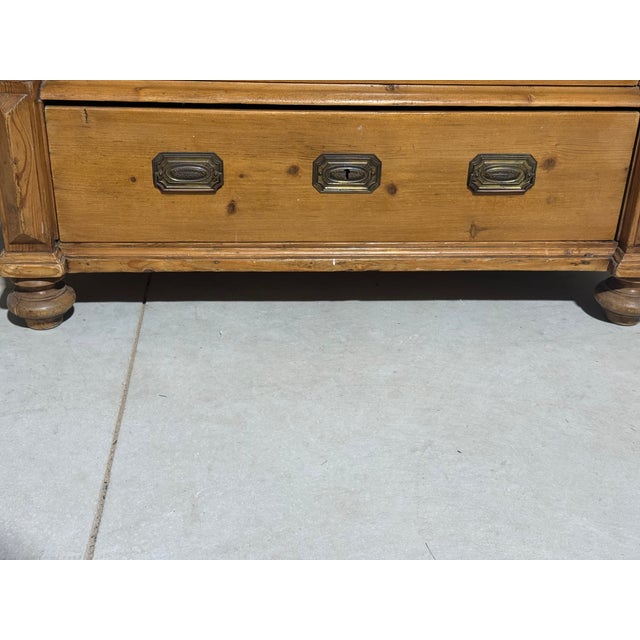 Antique Pine Three Drawers - Chest of Drawers From England For Sale - Image 15 of 18