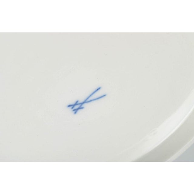 Porcelain Square Bowl with Blue Floral Motifs and Gilt Edge by Meissen, Germany For Sale - Image 4 of 5